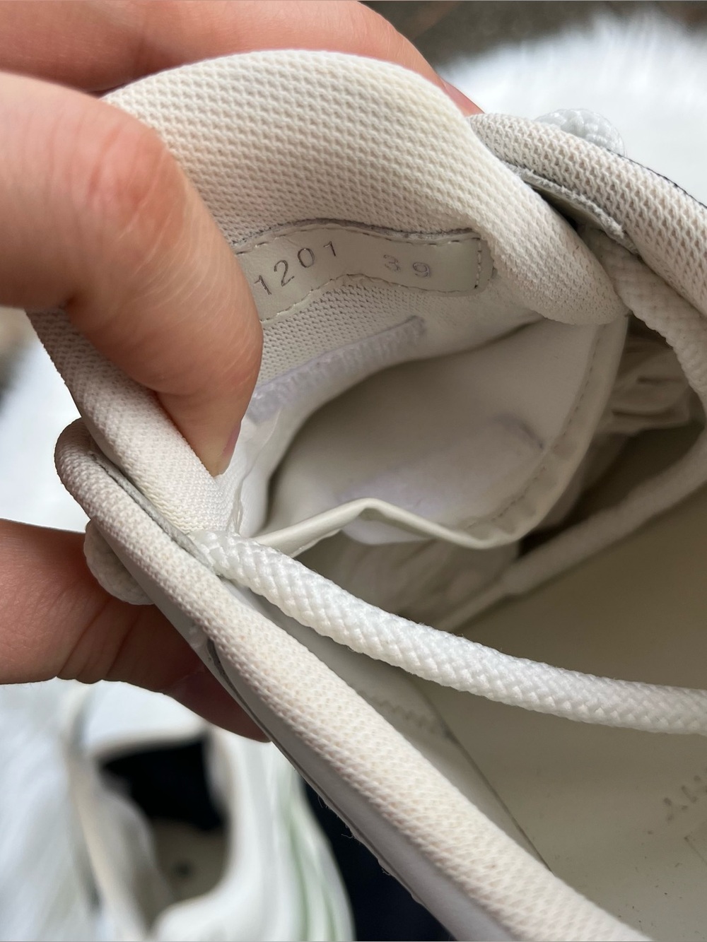 Givenchy x Chito GIV 1 Runner Sneakers SZ 9 US - Picture 8 of 12